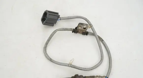 Mazda 3 I Exhaust gas temperature sensor 11J144750