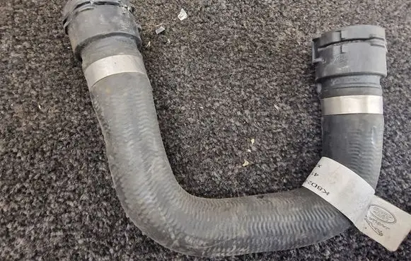 Land Rover Range Rover Evoque L551 Engine coolant pipe/hose K8D28B159BB