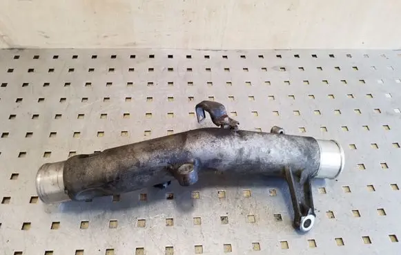Toyota Corolla Verso AR10 Intercooler hose/pipe