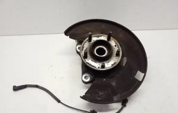Opel Zafira C Front wheel hub 13248526