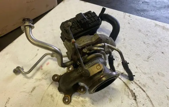 Volkswagen Golf VII Turbo 04C145702R 16330001 725020340