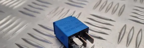 Nissan Almera N16 Other relay 4RA00781303 252309F920