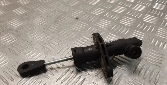KIA Sportage Clutch master cylinder