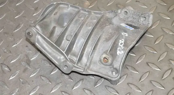BMW 3 E92 E93 A/C compressor mount bracket 7556836