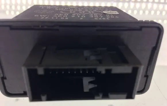 Audi A8 S8 D3 4E Light module LCM 4E0910357 700496016037 1049C406037