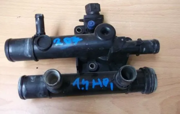 Peugeot 207 Engine coolant pipe/hose
