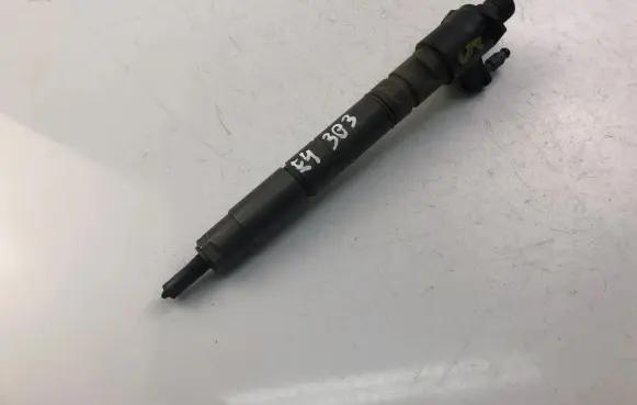 Volvo XC60 Fuel injector 31272690