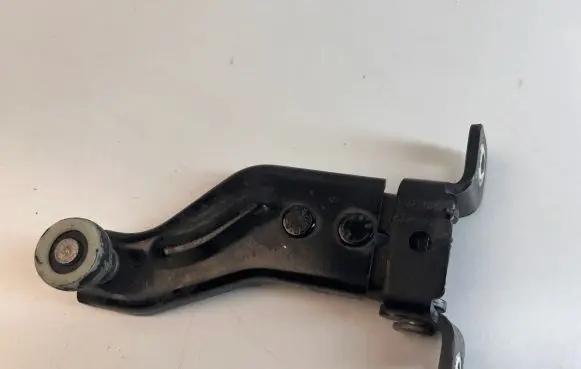 Ford Grand C-MAX Sliding door upper roller guide/hinge 