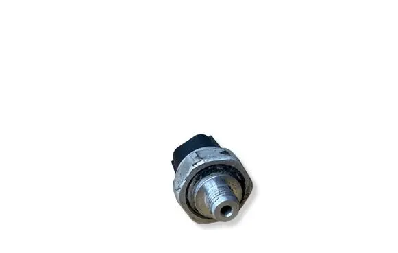 Nissan Juke I F15 Air conditioning (A/C) pressure sensor 42CP811