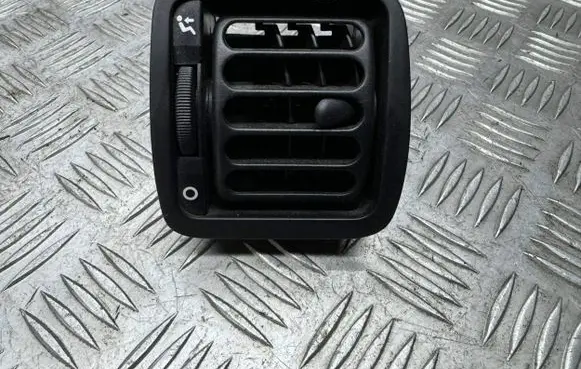 Rover 25 Dashboard side air vent grill/cover trim 8EFLAP0