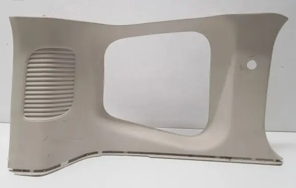 (D)pillar trim (top)