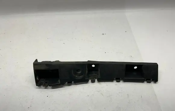 Ford Mustang VI Front bumper mounting bracket FR3B16C066AC