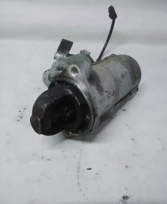 Opel Astra H Starter motor 
