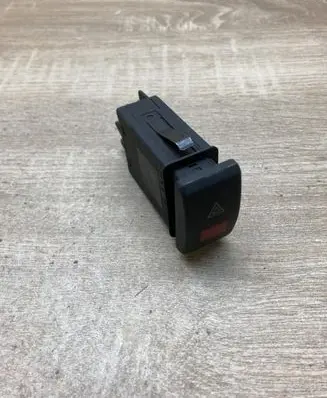 Skoda Octavia Mk1 (1U) Hazard light switch SkodaOctavia