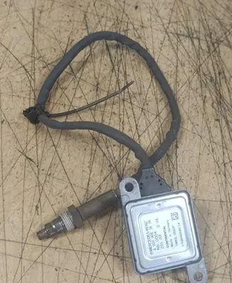 Mercedes-Benz C W204 Lambda probe sensor A0009053603