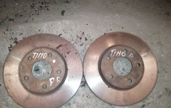 Nissan Almera Tino Front brake disc