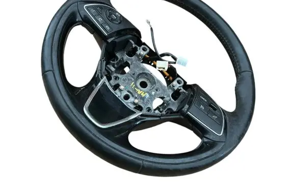Mitsubishi Outlander Steering wheel mq140