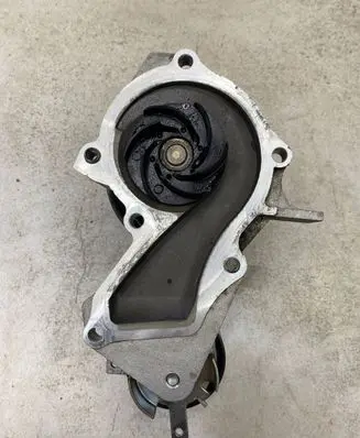 Ford C-MAX II Water pump AE8Q8509AA