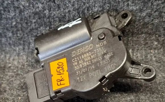 Volkswagen PASSAT B8 Air flap motor/actuator 5Q0907511K