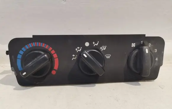 Ford Mondeo MK II Climate control unit 93BW18D