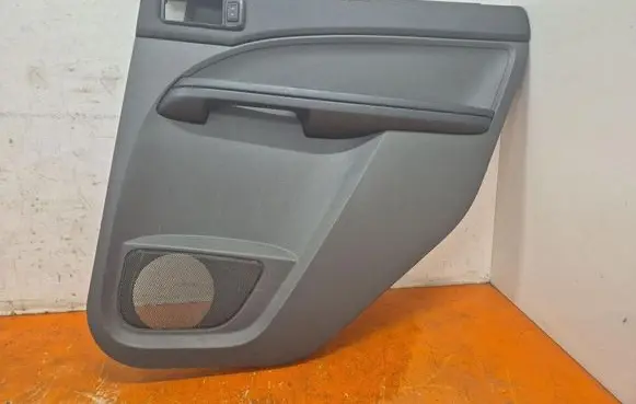 Ford Focus C-MAX Door card panel trim set GO3M51R27406D