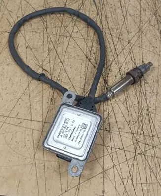Mercedes-Benz E W213 Lambda probe sensor A0009050108