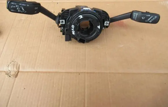 Volkswagen Polo VI Wiper turn signal indicator stalk/switch 2Q0959653
