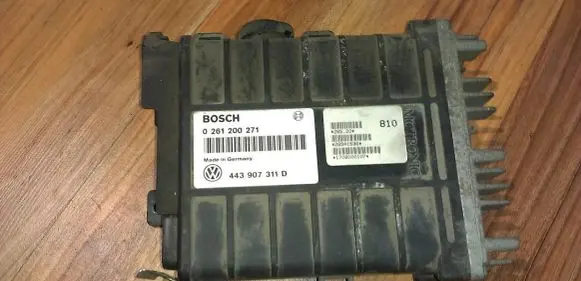 Volkswagen PASSAT B3 Engine control unit/module 443907311d 0261200271