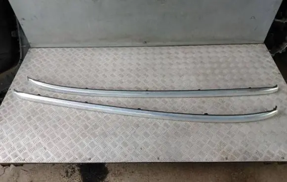 Suzuki SX4 S-Cross Roof bar rail
