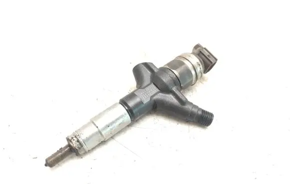 Subaru Outback Fuel injector 16613AA030 05M07774