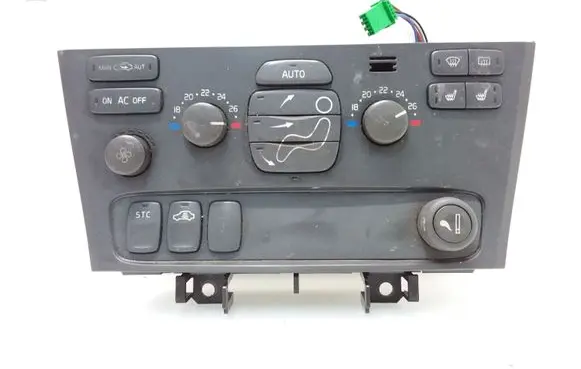 Volvo V70 Climate control unit 9452368