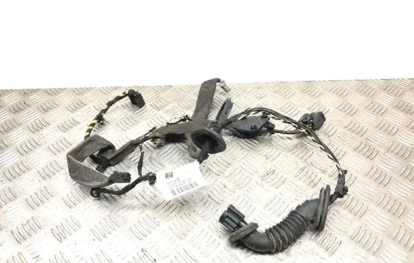 Volvo V50 Rear door wiring loom 30724271B 996692103 9661