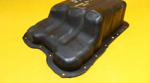 Oil sump