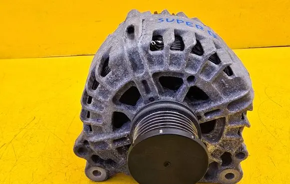 Skoda Superb B8 (3V) Generator/alternator LRA03185