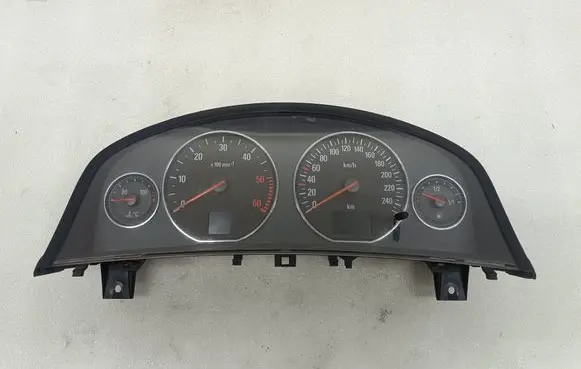 Opel Signum Speedometer (instrument cluster) 13136733JA