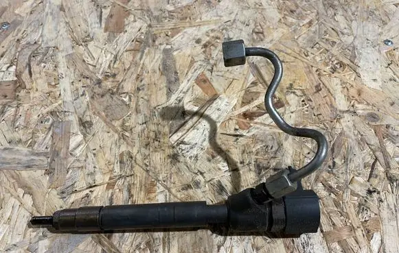 Hyundai i40 Fuel injector 33800-2F300