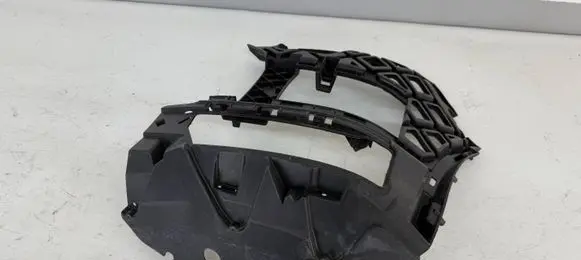 Front bumper mounting bracket