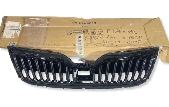 Skoda Superb B8 (3V) Front grill 3V0853653G 3V0853653 3V0853653K