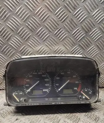 Volkswagen Golf III Speedometer (instrument cluster) 1h6919033a