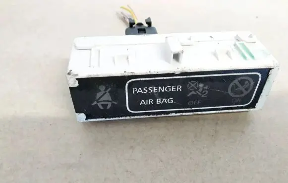 Renault Clio IV Passenger airbag on/off switch 248804435r 106799-aa