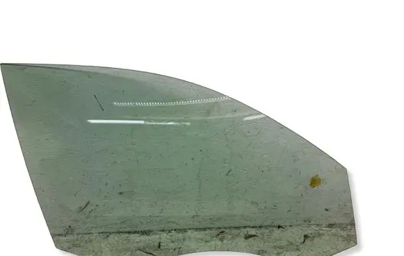 Volkswagen Tiguan Front door window glass four-door 5N0845202