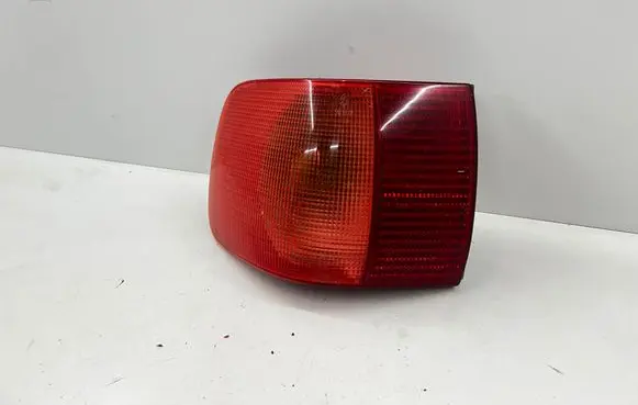 Audi 80 90 S2 B4 Rear/tail lights 295101