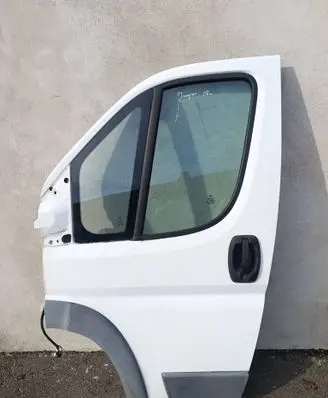 Door (2 Door Coupe)