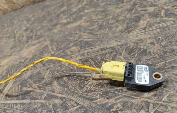 Hyundai i30 Airbag deployment crash/impact sensor 95920A6000