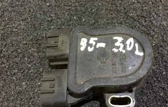 Nissan Altima Throttle valve position sensor a22658
