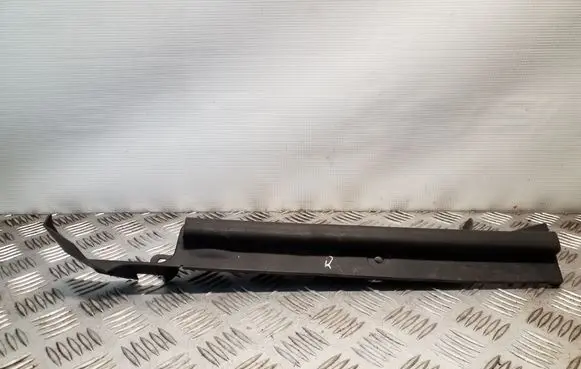 KIA Sorento Fender end trim 841302P000