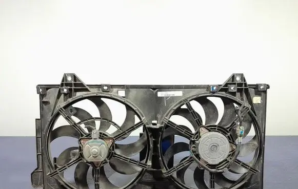 Mazda 3 III Electric radiator cooling fan 21460C811E