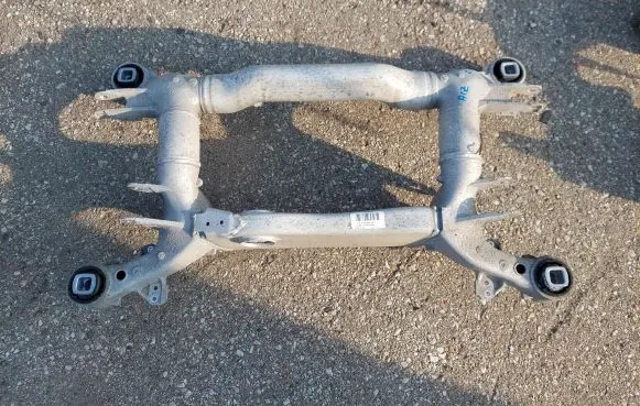 BMW 6 E63 E64 Rear axle beam 6770842