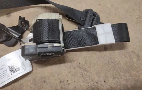 Opel Astra G Front seatbelt 43594 65446 33028472