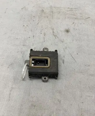 BMW 5 E60 E61 Xenon control unit/module 6934836 457530 037199053